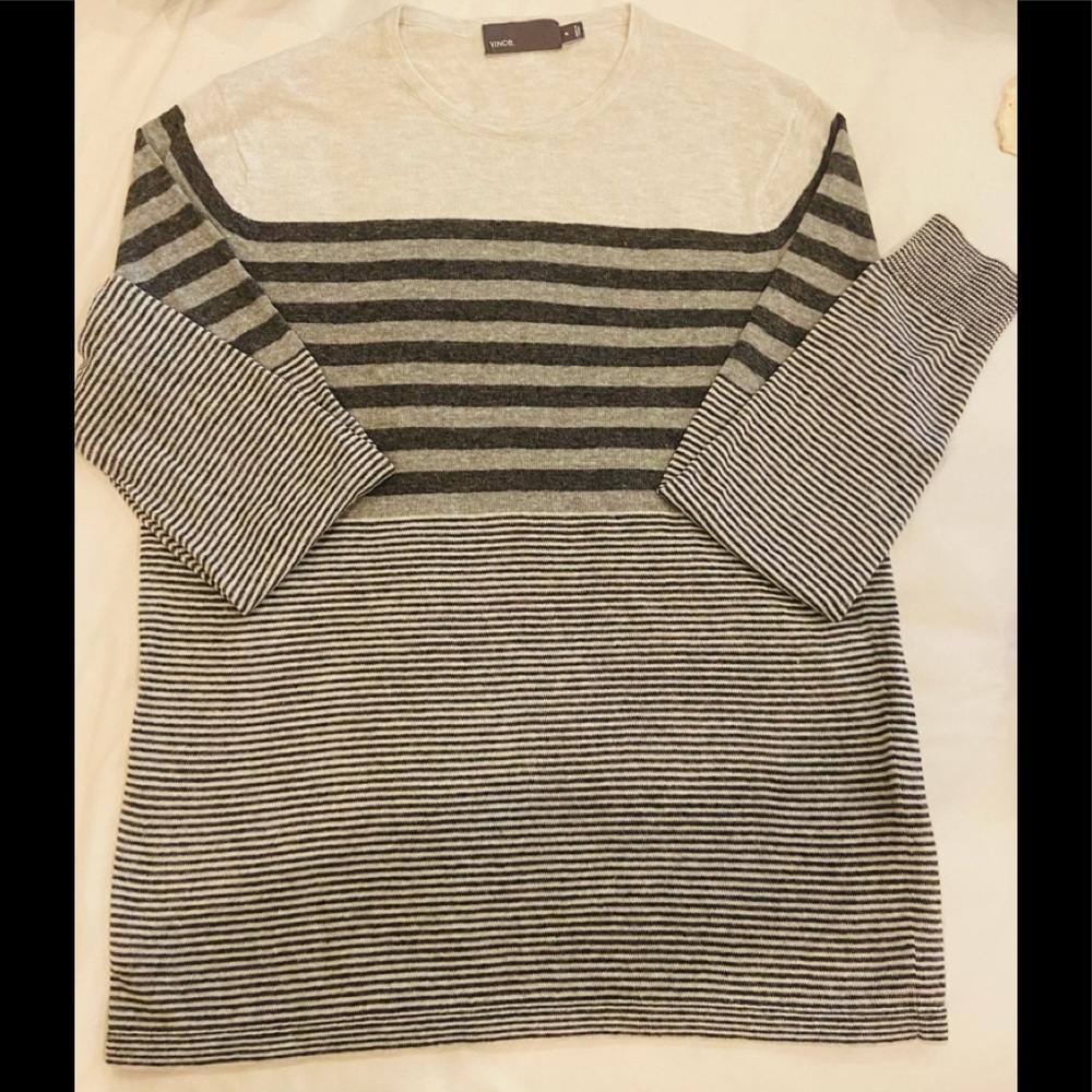 Women’s VINCE sweater